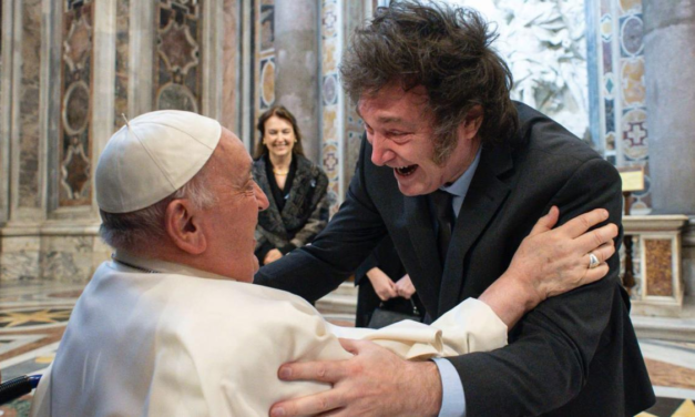 EL PAPA CON MILEI